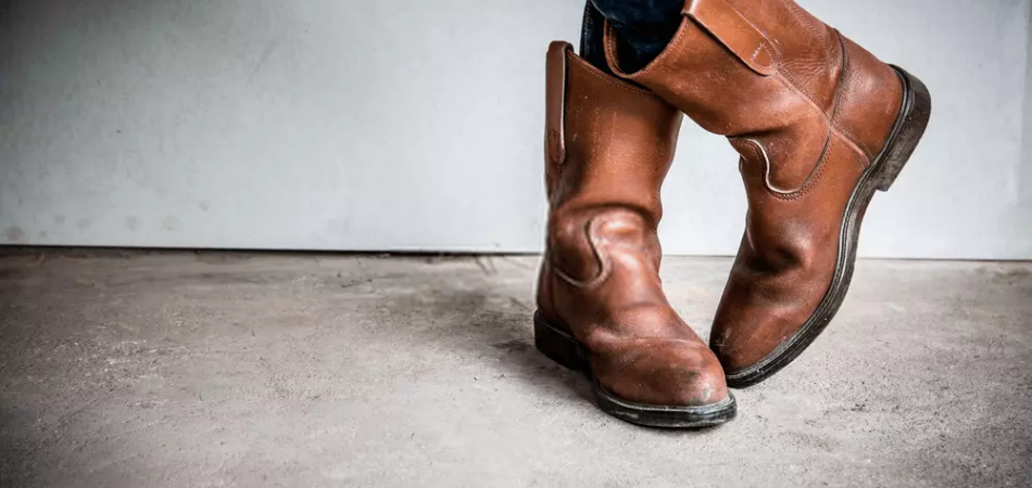 How to Break In Cowboy Boots